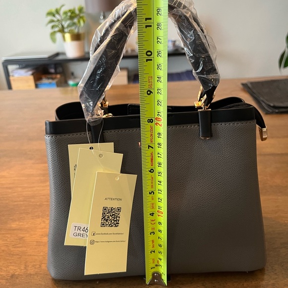 NWT : Gray/Black handbag - Picture 13 of 13